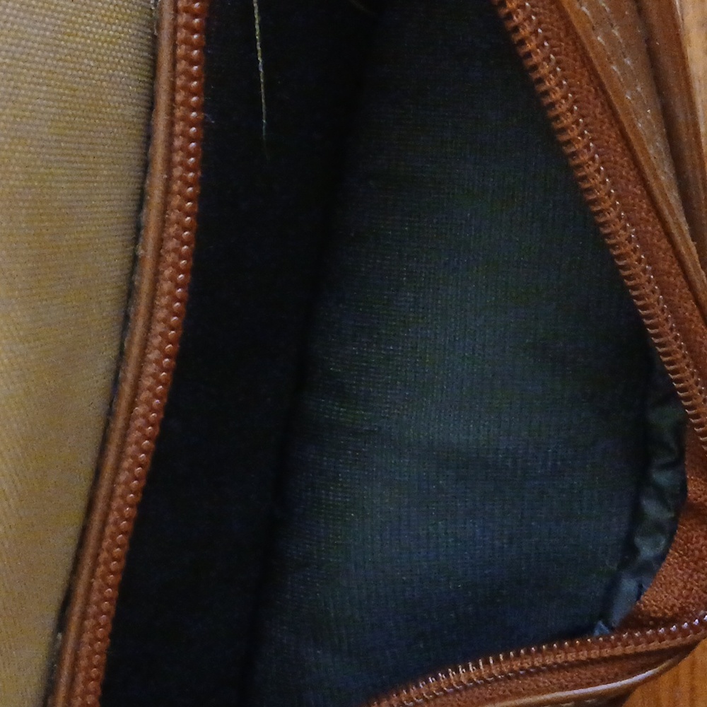 Camera Bag - Picture 5 of 11